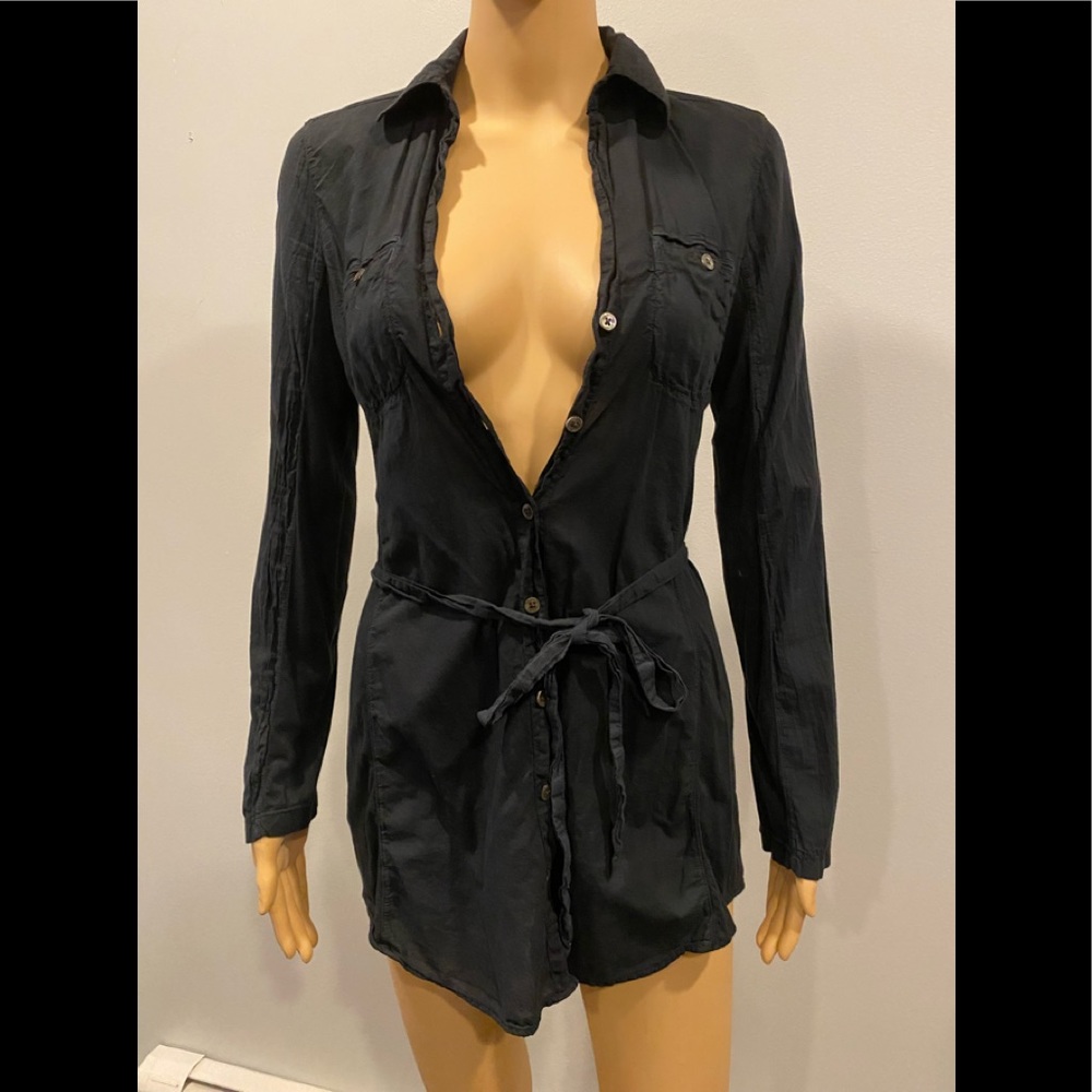 James Perse Standard black button down shirt